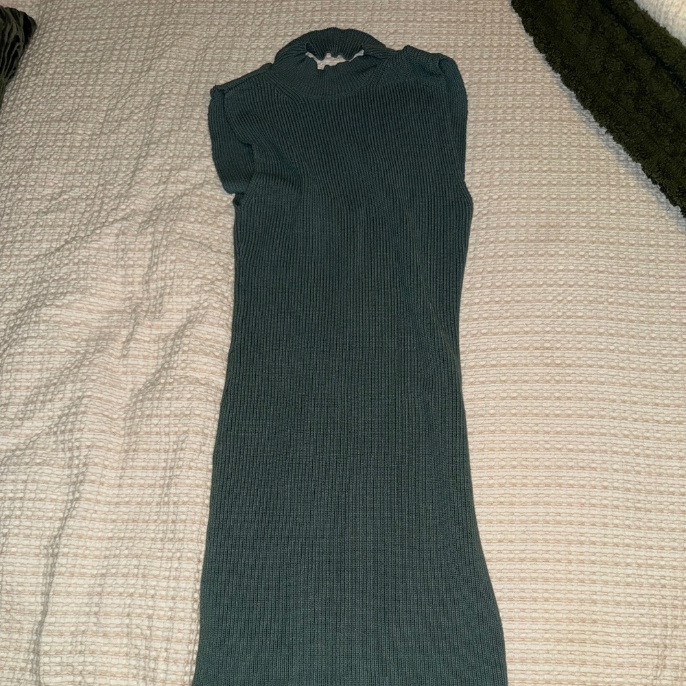 Green long dress